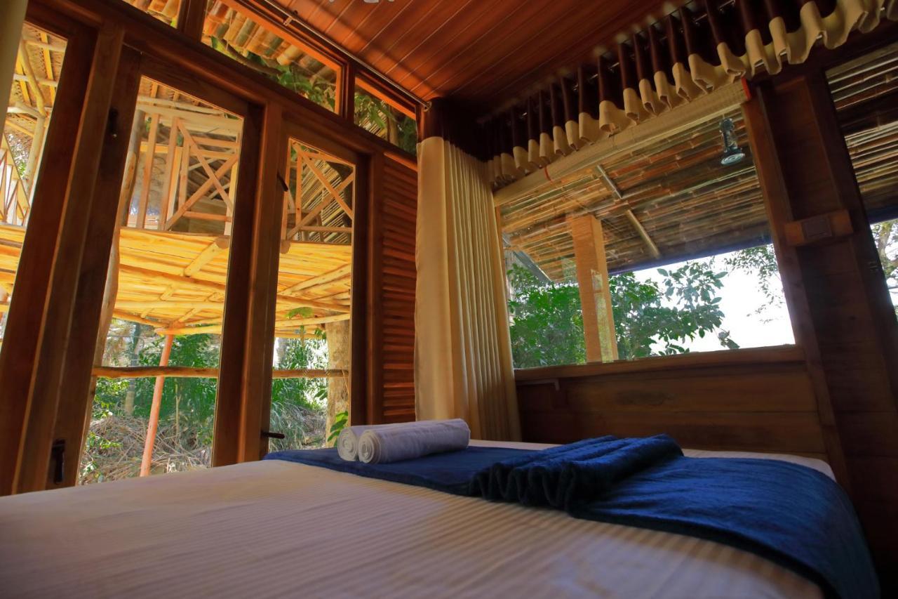 The Winsome & Tree House Bed & Breakfast Ella Exterior photo